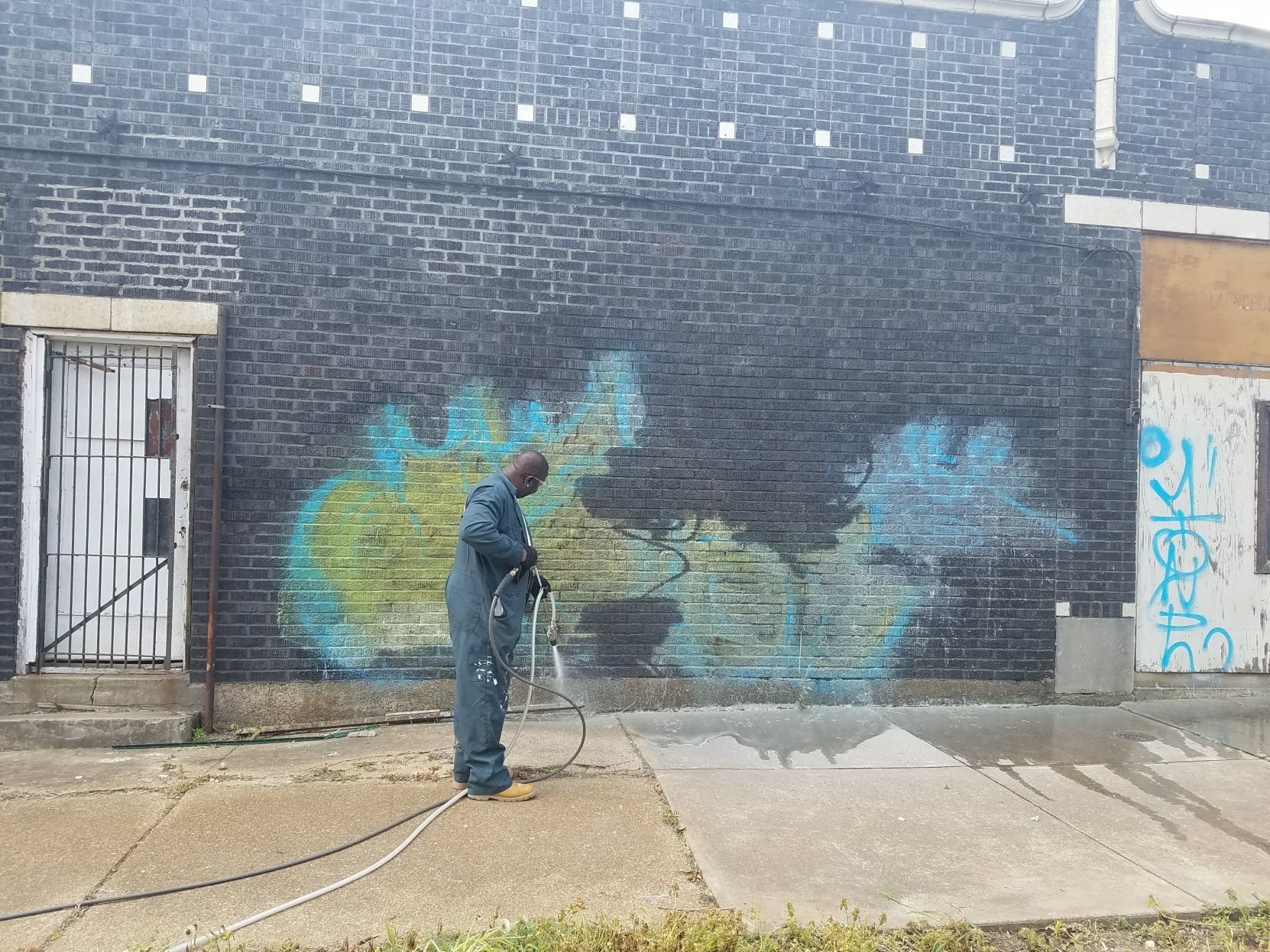 Graffiti 1.jpg